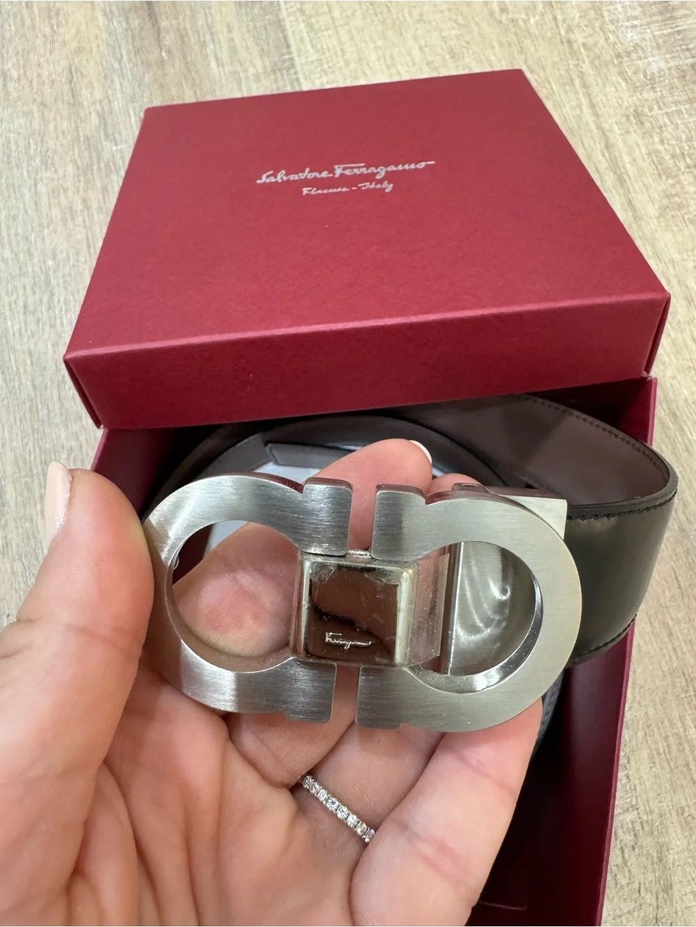 Salvatore Ferragamo men’s reversible and adjustable double Gancini belt